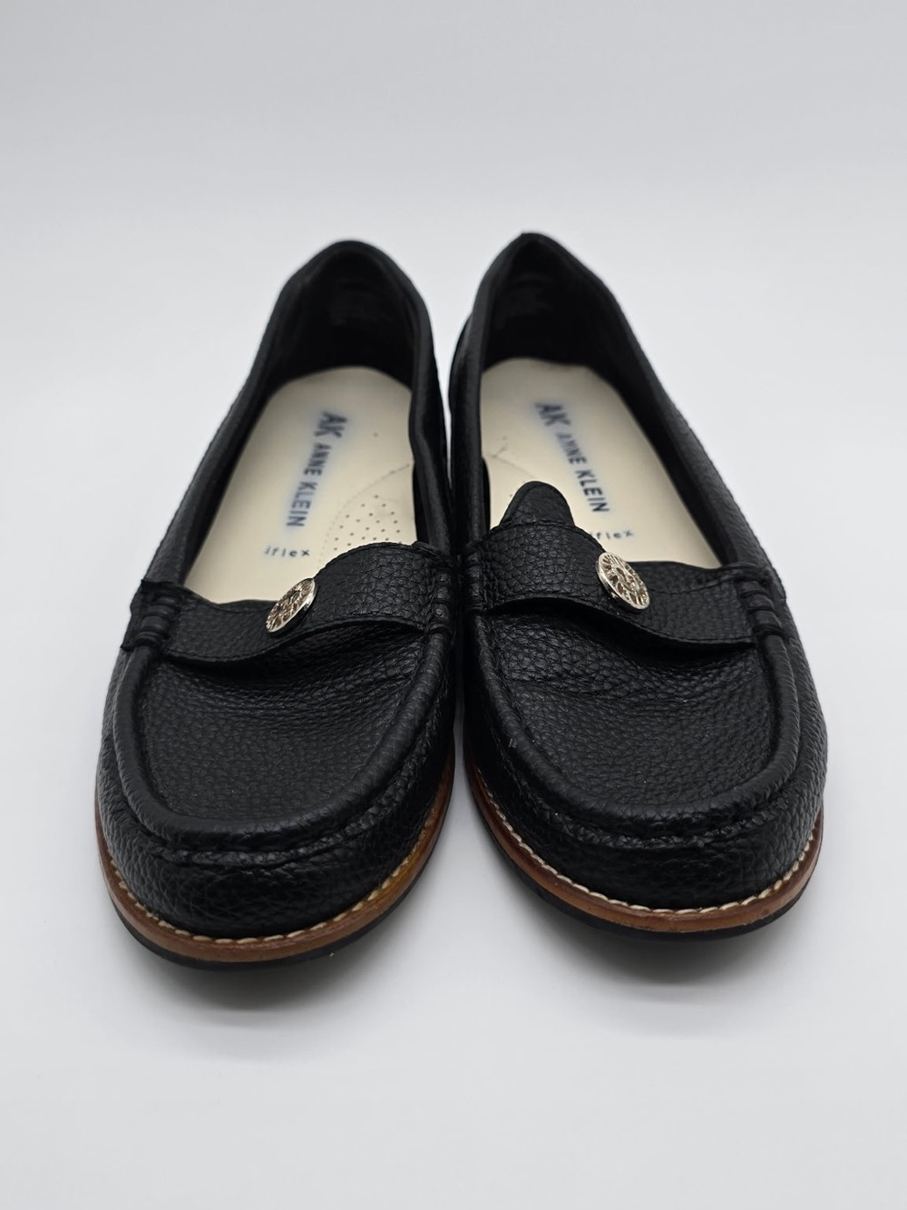 Anne Klein Black Leather Textured Penny Loafers Size 9M - Picture 5 of 5